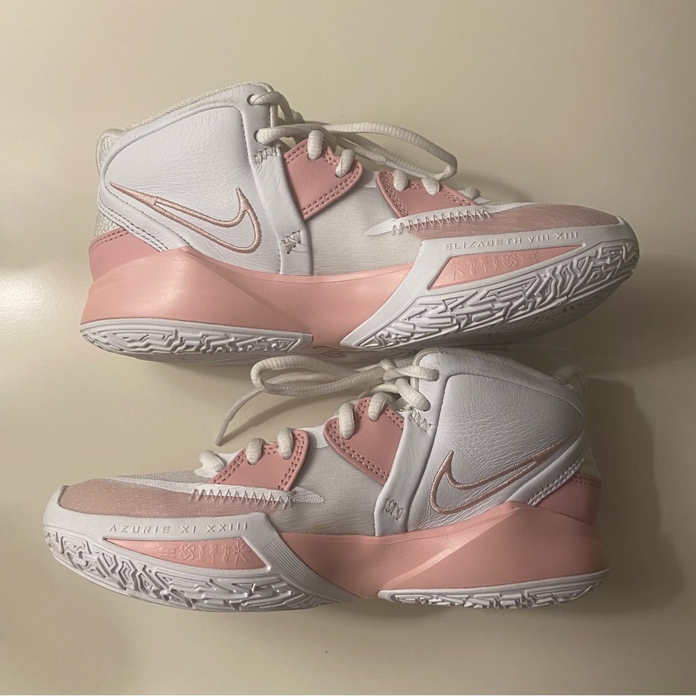 Nike Custom Kyrie Infinity, Men’s Basketball/Girls Volleyball Shoe